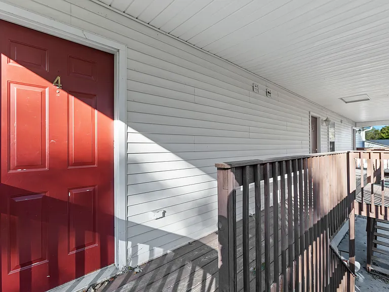 Briarwood Apartments — Photo 24