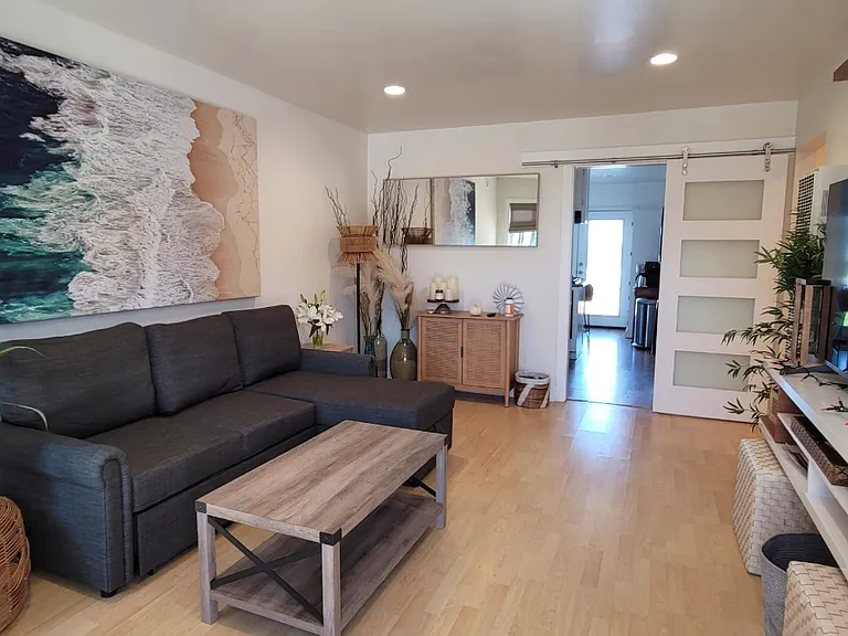 4915 Catamaran St — Photo 3