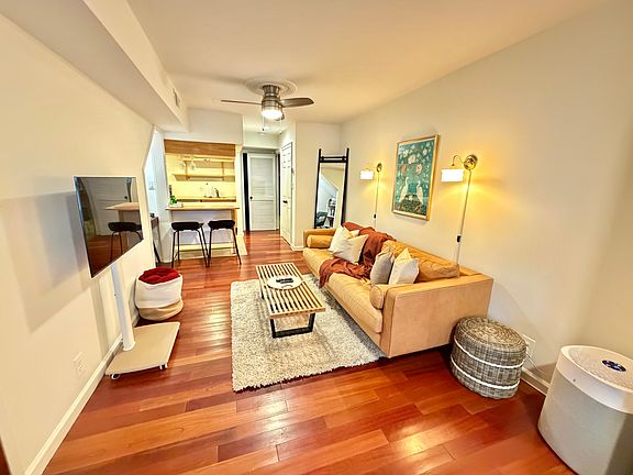 2nd image of 1413 Hopkins St NW APT 1