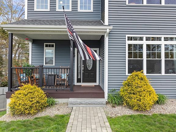3rd image of 32 Colonial Rd