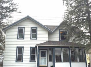 112 Cleveland St, Rollingstone, MN 55969