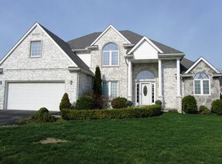 676 Prairie Rose Dr, Perrysburg, OH