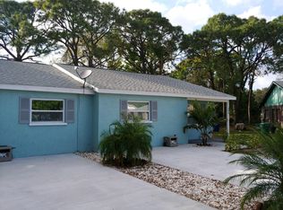 304 60th Avenue Dr E, Bradenton, FL 34203