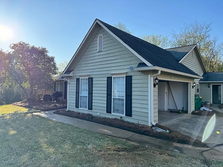 215 Lisbet Ct — Photo 21