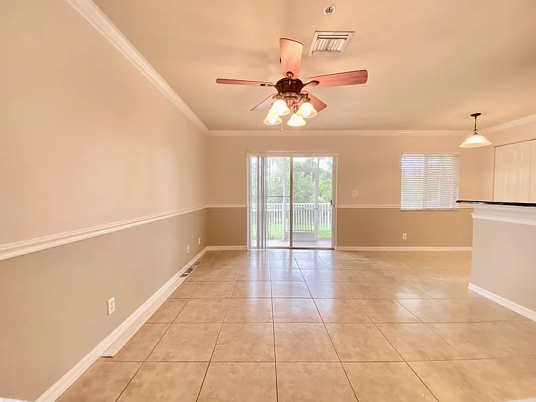 5298 SE Mitchell Ln — Photo 9