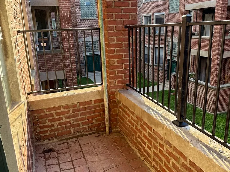 S Dorchester Ave — Photo 10