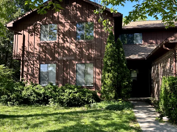 863 Beechlawn Ct #863, East Lansing, MI 48823