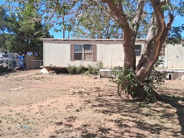 2nd image of 2506 Barry St