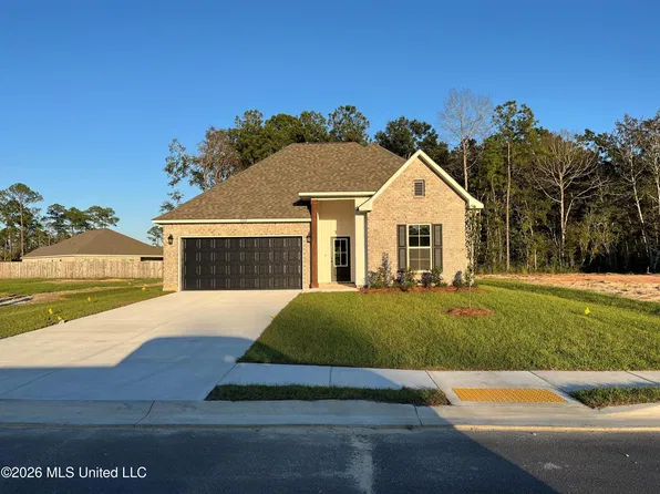 5912 Admiral Cv, Ocean Springs, MS 39564