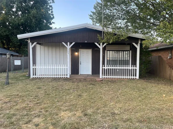 706 Moore Ave, Colbert, OK 74733