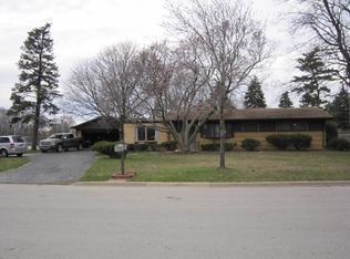 657 W Armitage Ave, Elmhurst, IL 60126