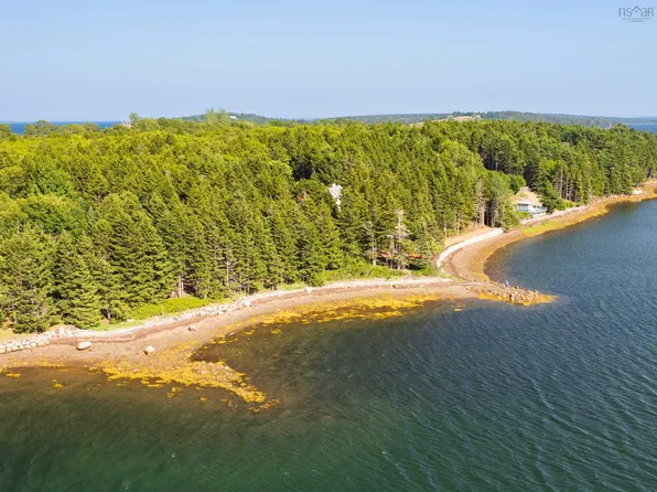 S Cove Dr #Ar, Corkums Island, NS B0J 2C0