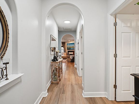 4th image of 2521 Pennington Bend Rd APT 206