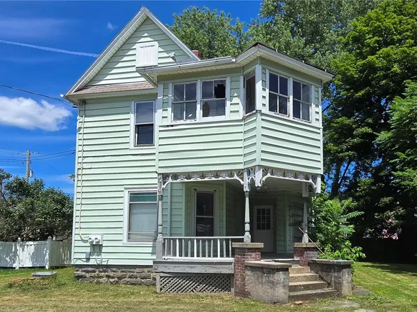 716 Holdridge St, Elmira, NY 14904