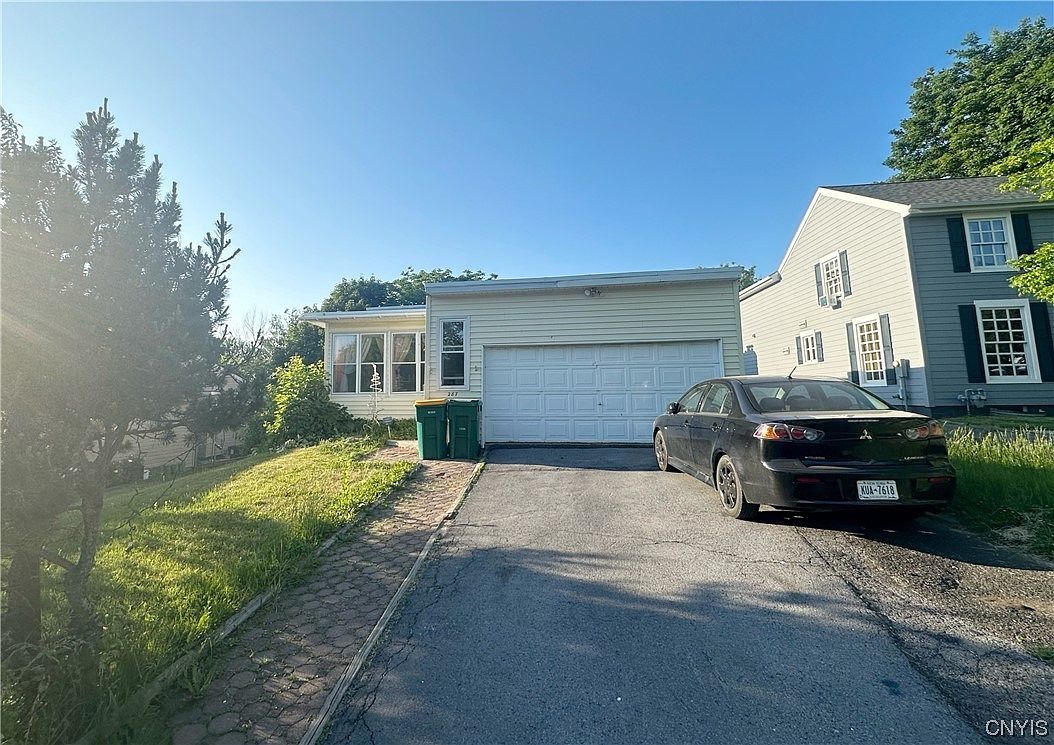 287 Thompson Blvd, Watertown, NY 13601 Zillow