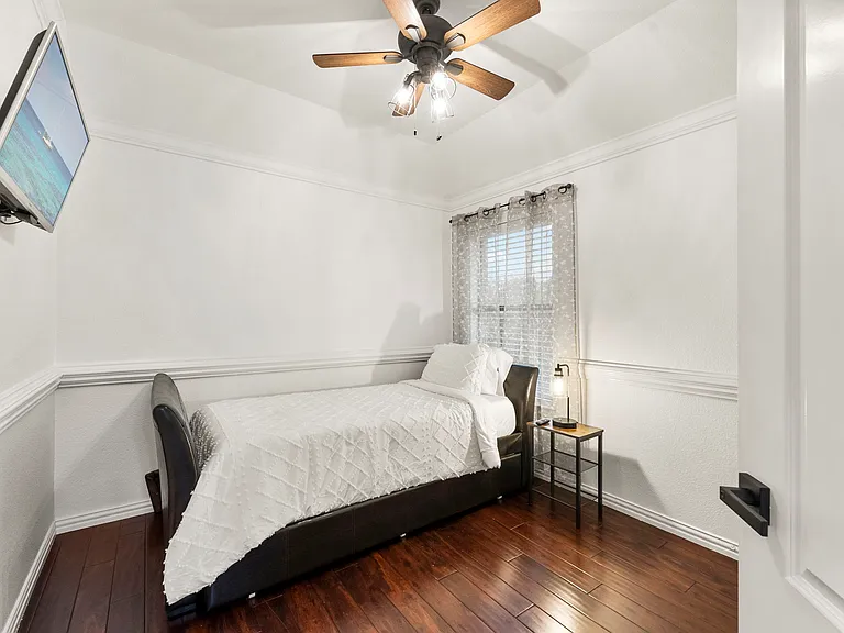 1478 Cambridge Dr — Photo 22