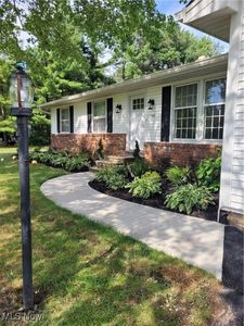 17845 Kenston Lake Dr, Chagrin Falls, OH, 44023