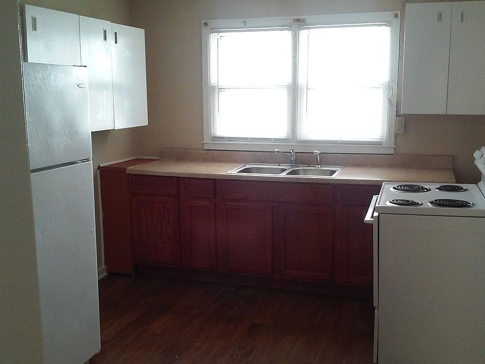 1st image of 857 Lylesville St