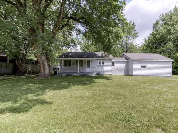 1426 Linder Ave, Decatur, IL 62526