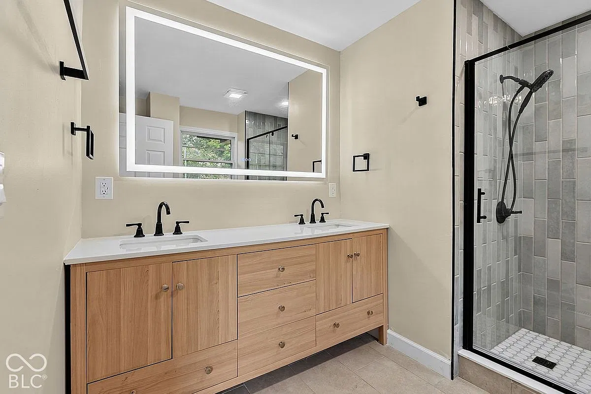 5 bed, 3.0 bath, 2870 sqft, $2,700 — Photo 4