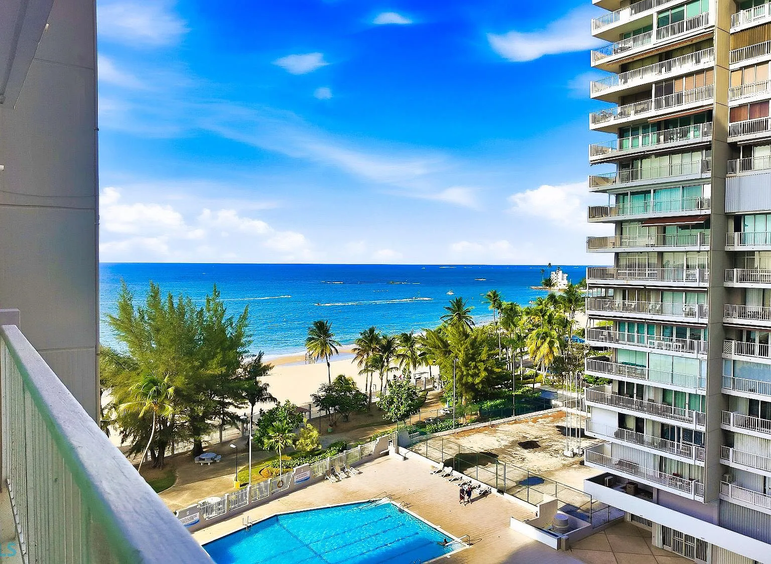 Coral Beach (Condominio) — Photo 3
