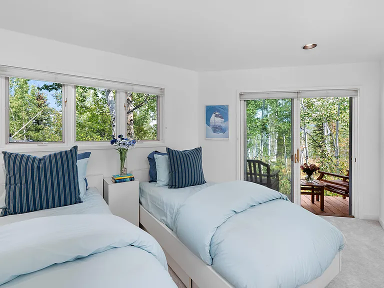 Antler Ridge Ln — Photo 12