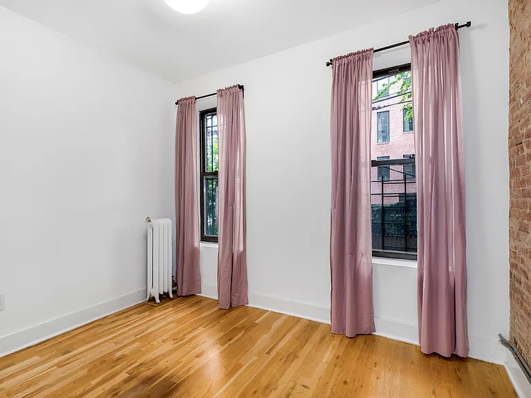 248 Bainbridge St #2 — Photo 3