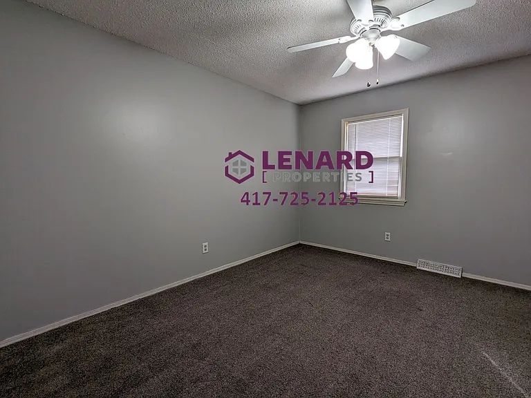 809 E Rosebrier St — Photo 14