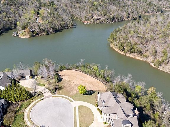 3rd image of 10301 Lake Side Dr