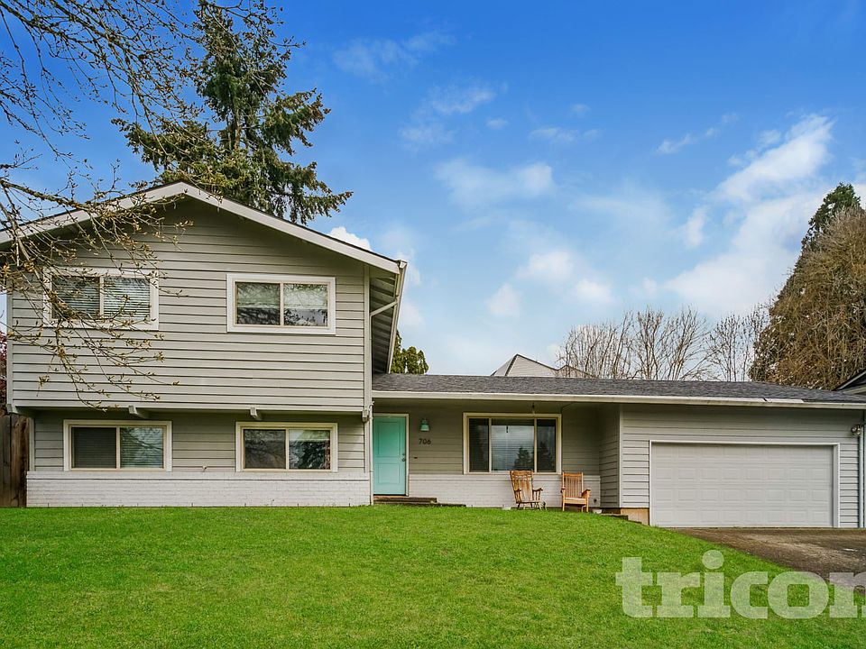 1st image of 706 NE 126th St