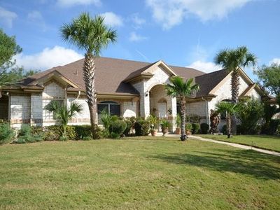 1806 Carey Ave, Taylor, TX, 76574