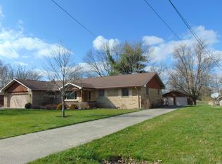 9500 W Lone Beech Dr, Muncie, IN 47304