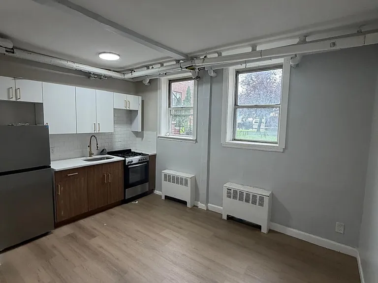40 Irving St #B1 — Photo 3