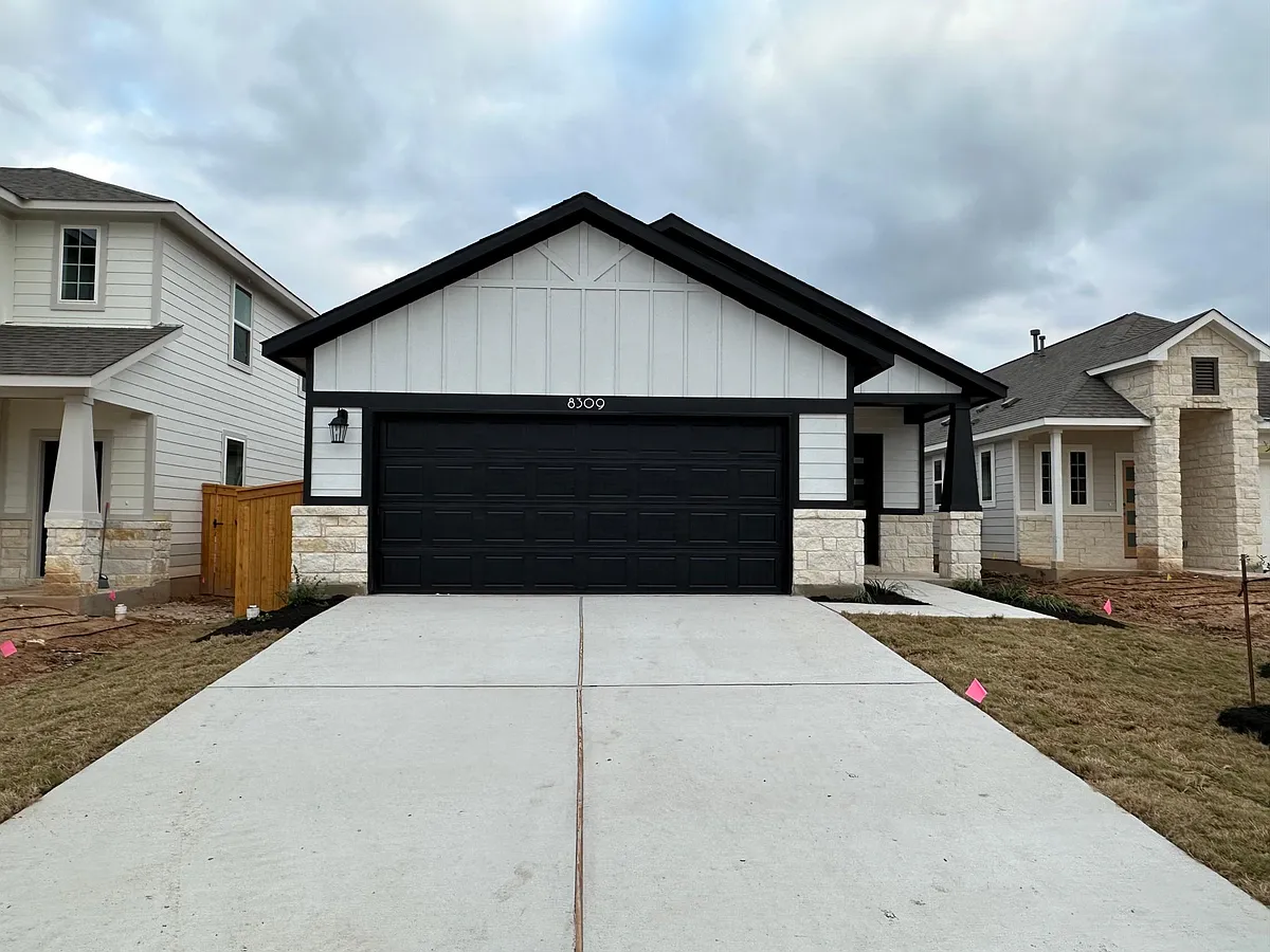 Building Photo - 8309 Augeron Dr