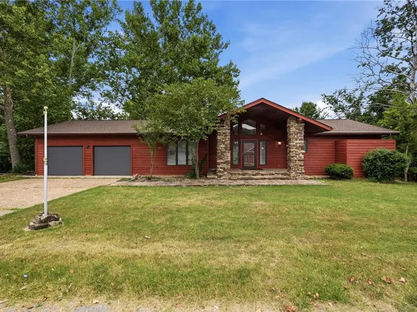 6 Fairway Dr, Eureka Springs, AR 72631