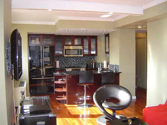 Rented by Royal Operation System | media 27