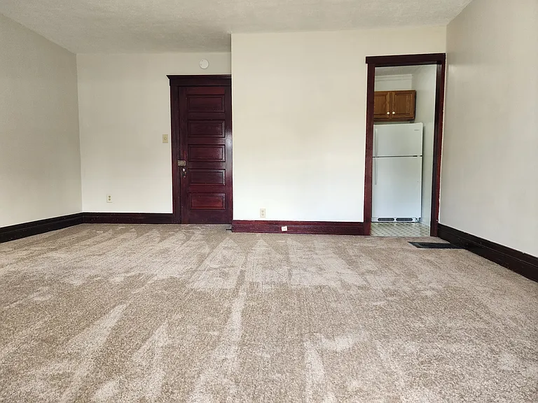 218 S Harvey St #4 — Photo 3