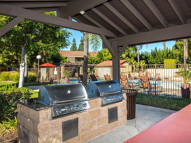 800 S Brea Blvd — Photo 13