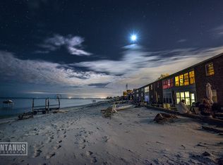 966 Edgemere Dr, Rochester, NY 14612