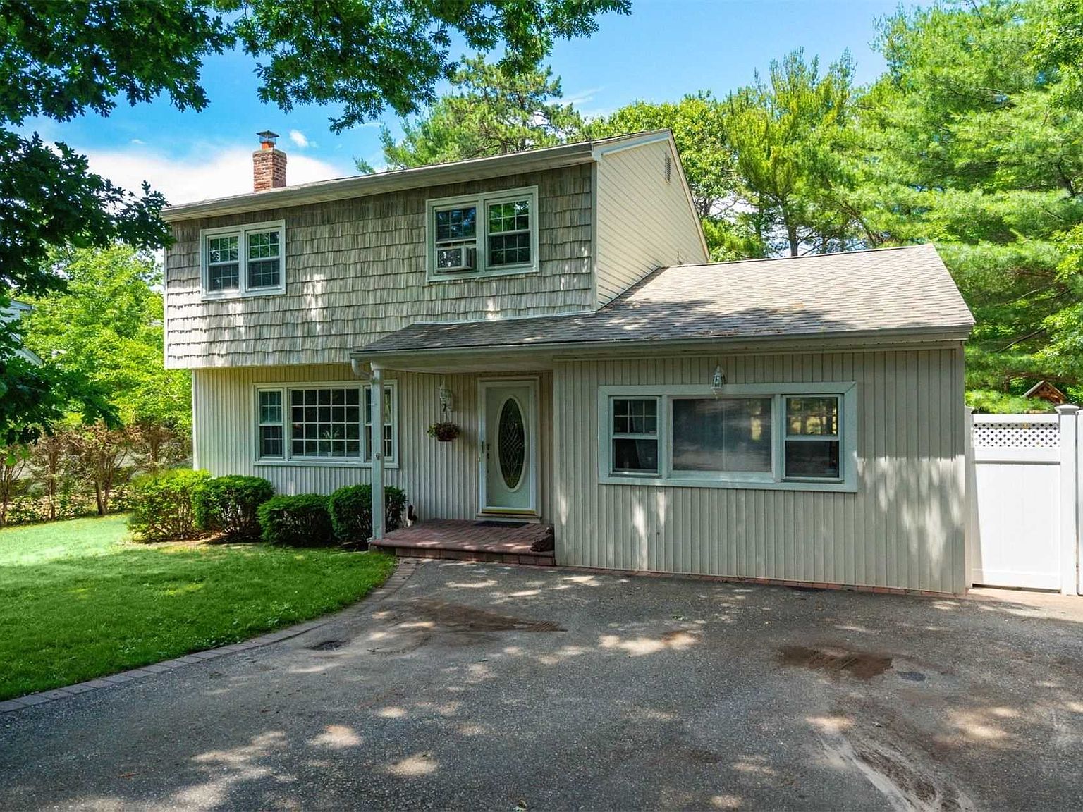 421 Peconic St, Ronkonkoma, NY 11779 Zillow