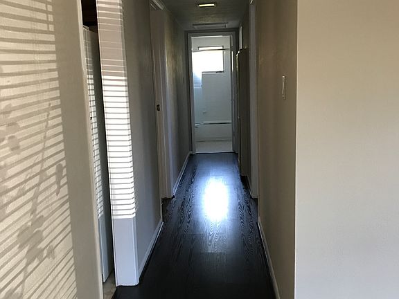 4th image of 1177 Prescott Ave #1