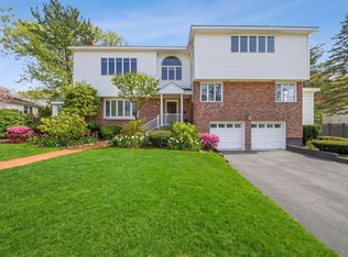 124 Deborah Rd, Newton, MA 02459