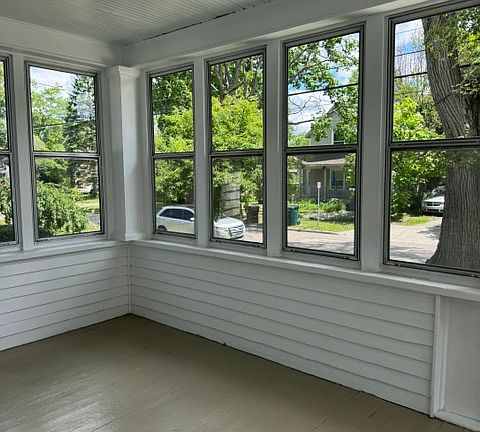 2nd image of 310 Regent St