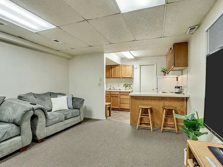 Bountiful Court Apartments