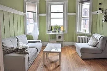 30 Glenville Avenue - unit 3 — Photo 1