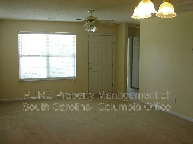 218 Sterling Cross Dr — Photo 8