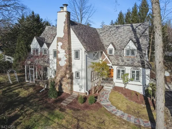 27 Barnsdale Rd, Millburn Twp., NJ 07078