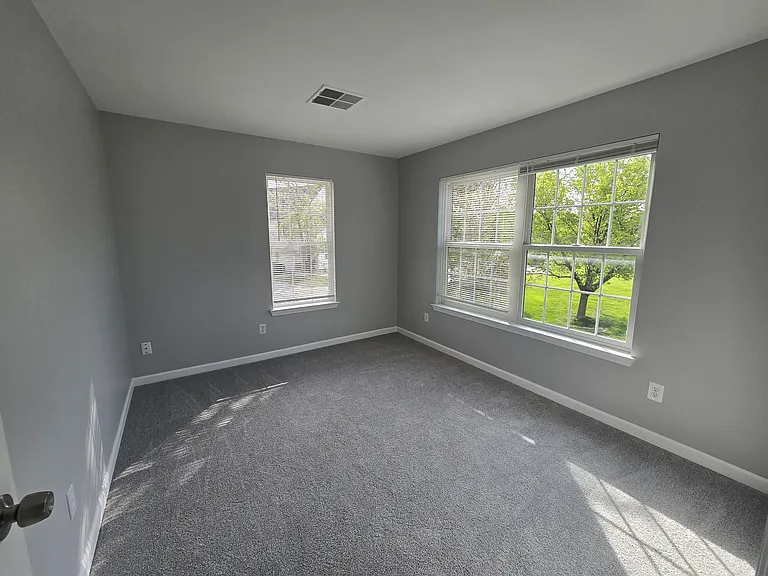 4046 Kirkway Ct — Photo 10