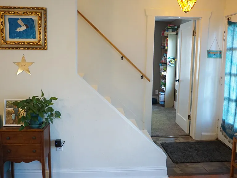 816 N Anderson St — Photo 6