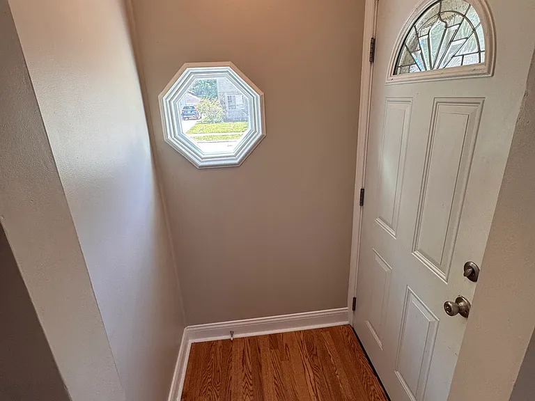 407 Roth Blvd — Photo 13